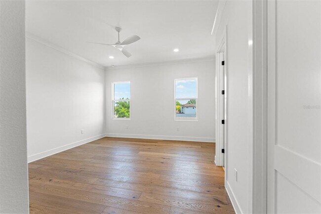 Building Photo - 500 E Davis Blvd