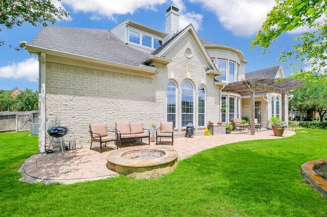 Building Photo - 2603 Little Lake Ct