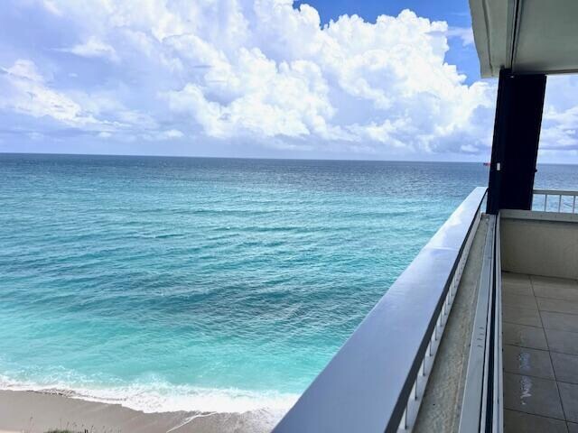 Building Photo - 5280 N Ocean Dr