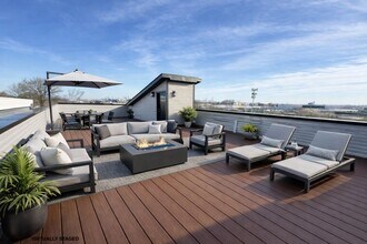 Building Photo - 92 E 27th St