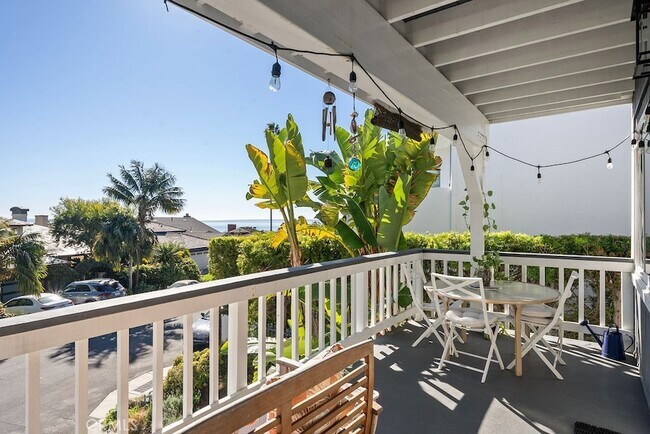 Building Photo - 128 Crescent Bay Dr