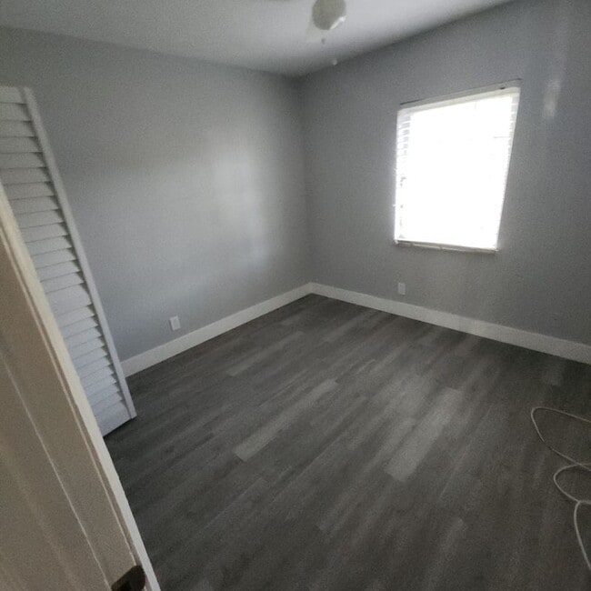 Building Photo - 308 SW 76th Terrace