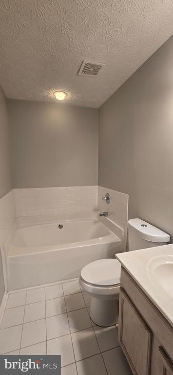 Building Photo - 16116 Edenwood Dr