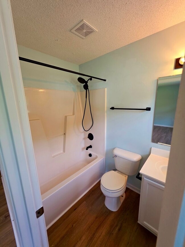 Building Photo - 3 BR 2 BA Beaver Creek