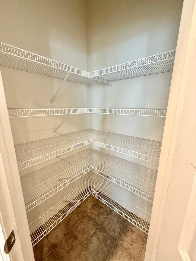 Building Photo - Beautiful 3 Bed / 2 Bath Home in Wellington!