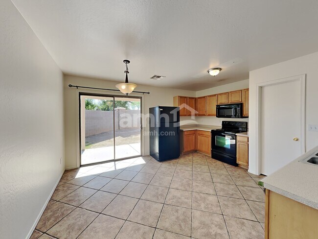 Building Photo - 15104 N 156th Ln