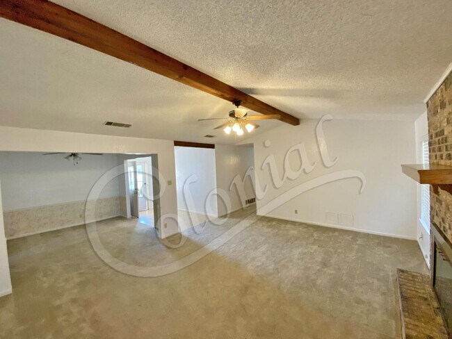 Building Photo - *CHARMING* HOME IN KILLEEN!
