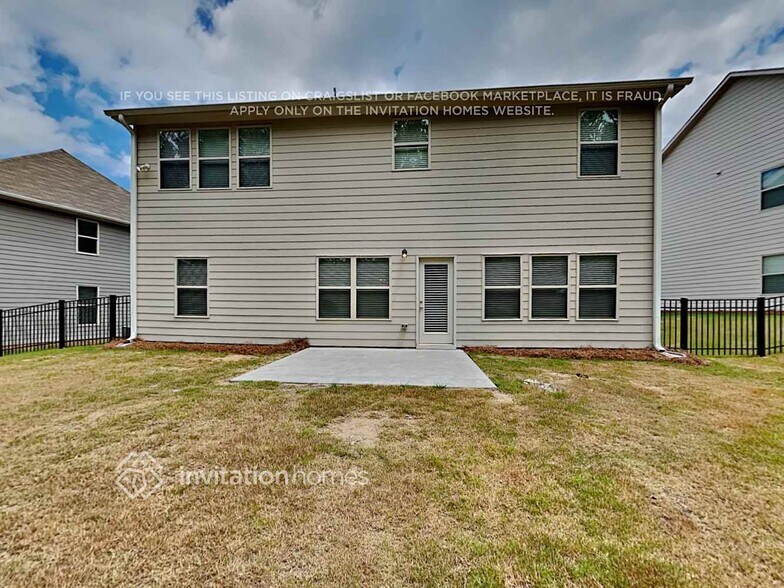 Building Photo - 227 Sage Dr