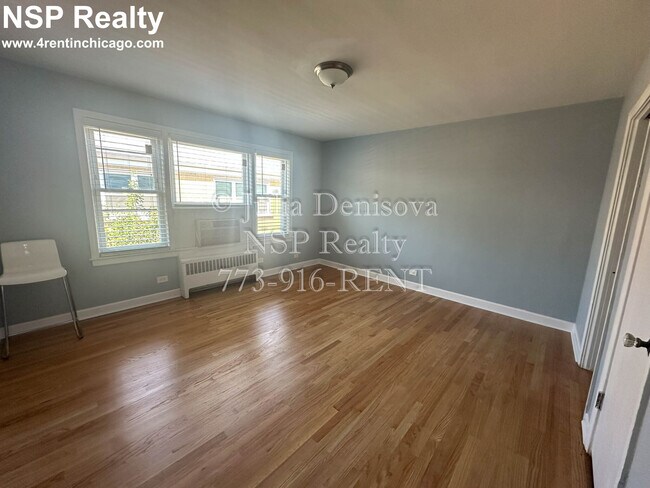 Building Photo - 6700 N California Ave