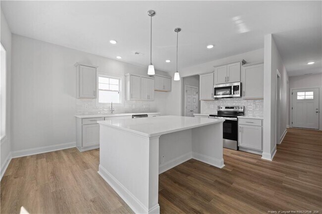 Building Photo - 270 Marlborough St