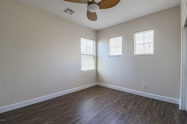 Building Photo - 3457 E Orchid Ln