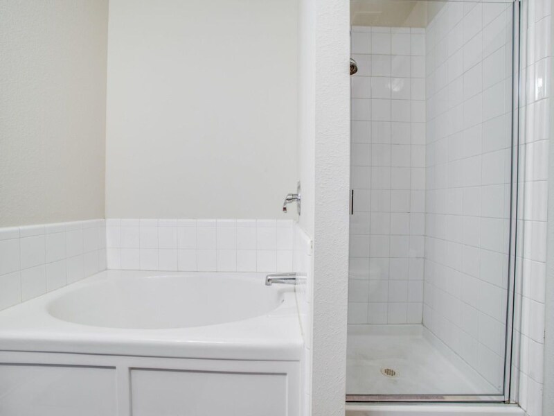 Building Photo - 1618 Duet Dr