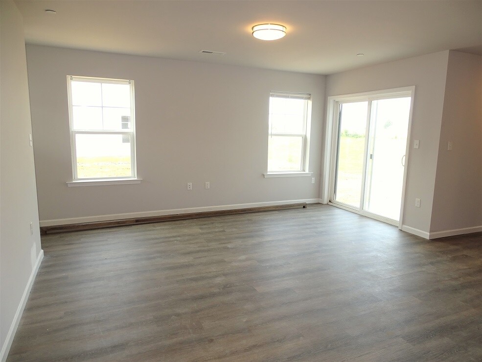 Building Photo - 26 Cobblestone Ct