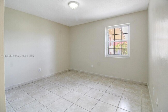 Building Photo - 11332 SW 207th Dr
