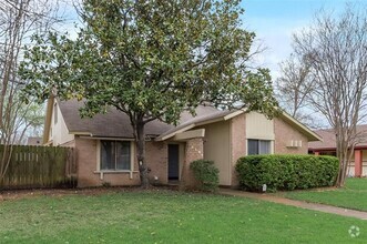 Building Photo - 3104 Raintree Dr