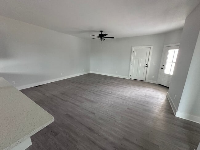 Building Photo - $1875- 4 bed 3 bath - New Build Duplex in a beautiful neighborhood!