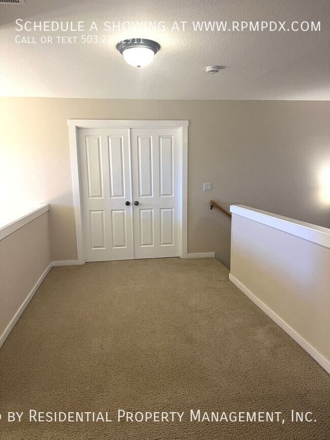 Building Photo - 15355 SW Greenfield Dr