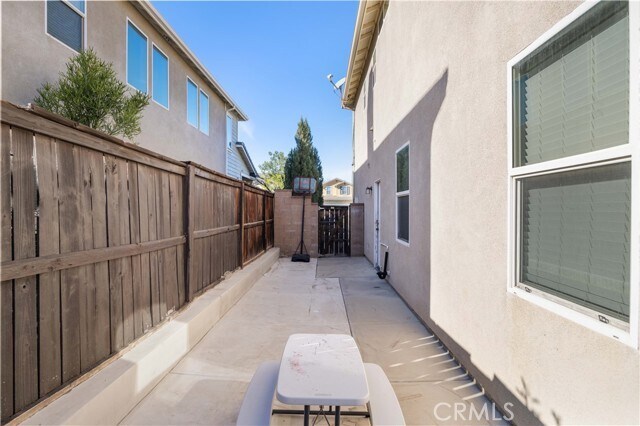 Building Photo - 25090 Acorn Ct