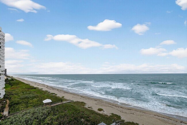 Building Photo - 9960 S Ocean Dr