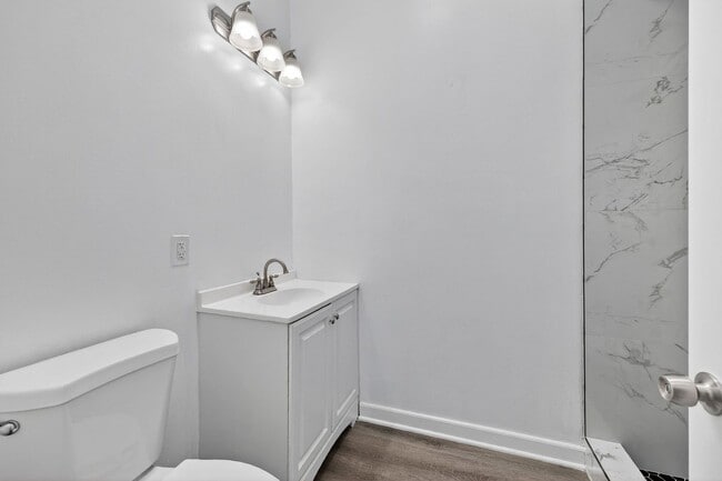 Building Photo - Cozy, perfectly located 2 bedroom unit in San Diego!