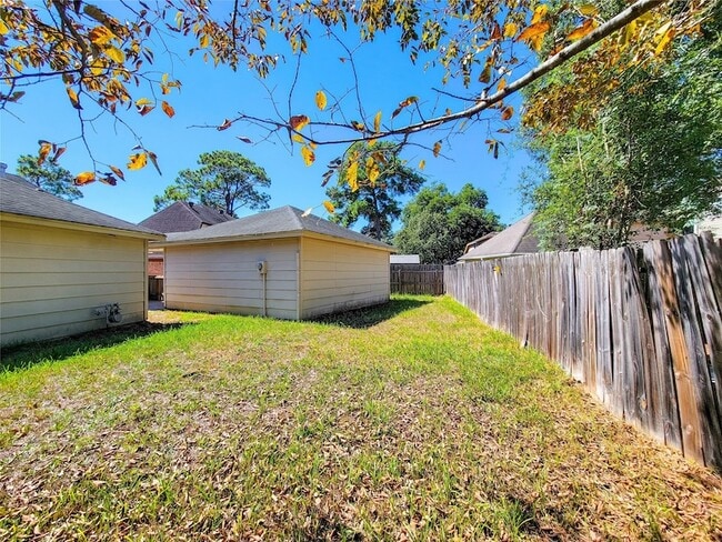 Building Photo - 6606 Brittany Park Ln