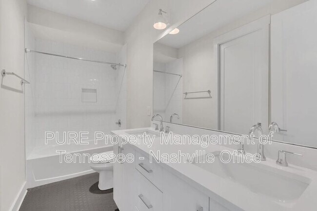 Building Photo - 1408 Edgehill Ave