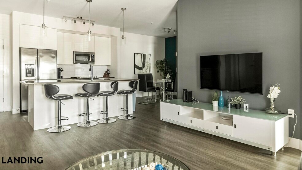 Building Photo - 4950 W Prescott St