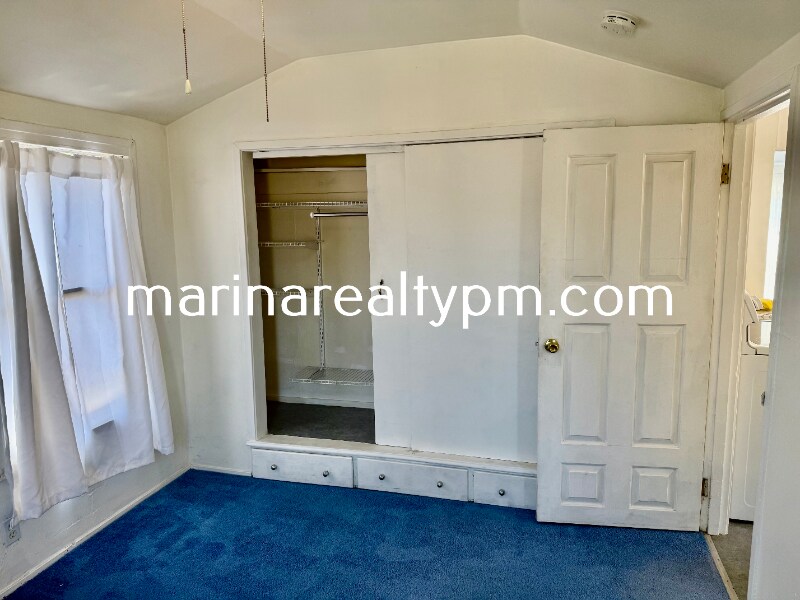 Building Photo - 1716 Marin St