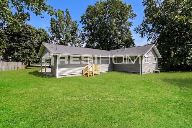 Building Photo - 129 Gregory Ct
