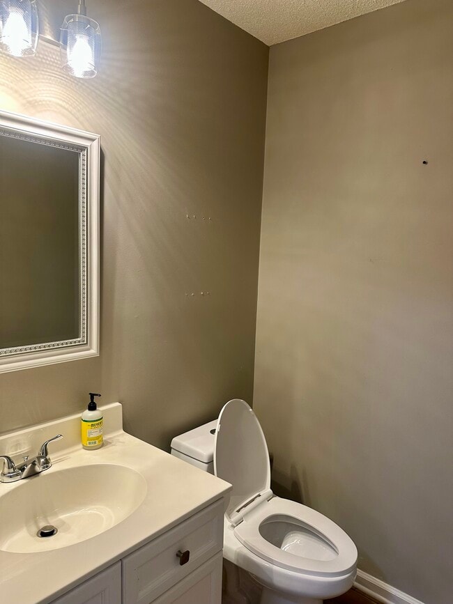 Building Photo - 59 Portrait Ln