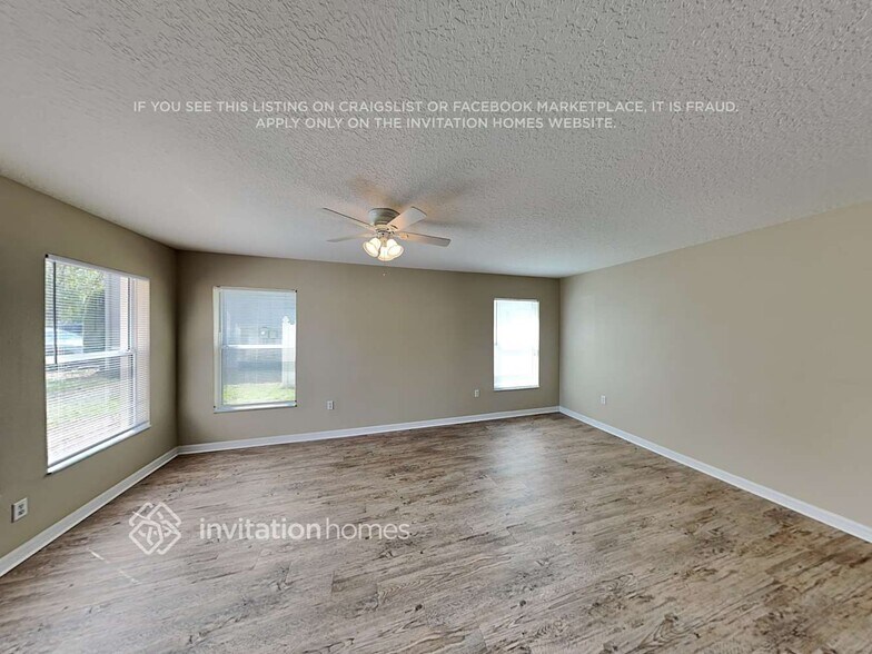 Building Photo - 10721 Boyette Creek Blvd