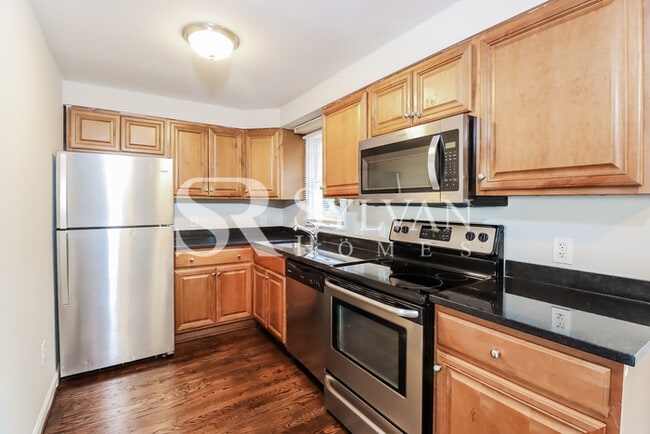 Building Photo - Location, Community, Quality Living. It St...