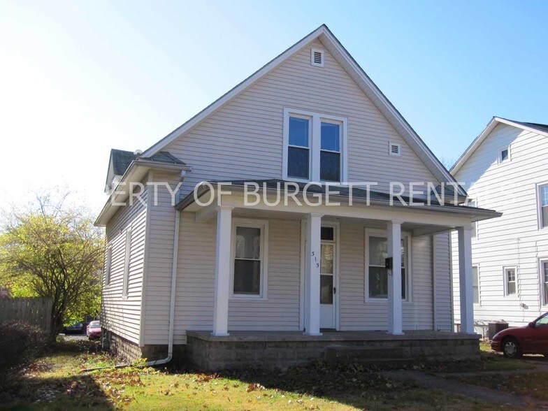 Primary Photo - 315 Sylvia St