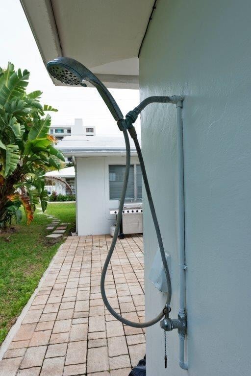 Building Photo - 3201 NE 23rd St