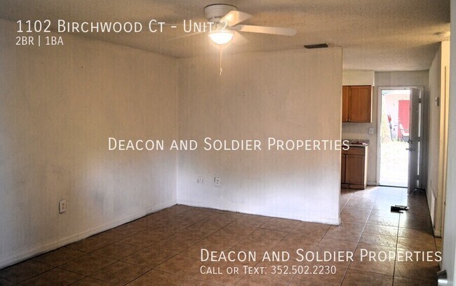 Building Photo - 1102 Birchwood Ct