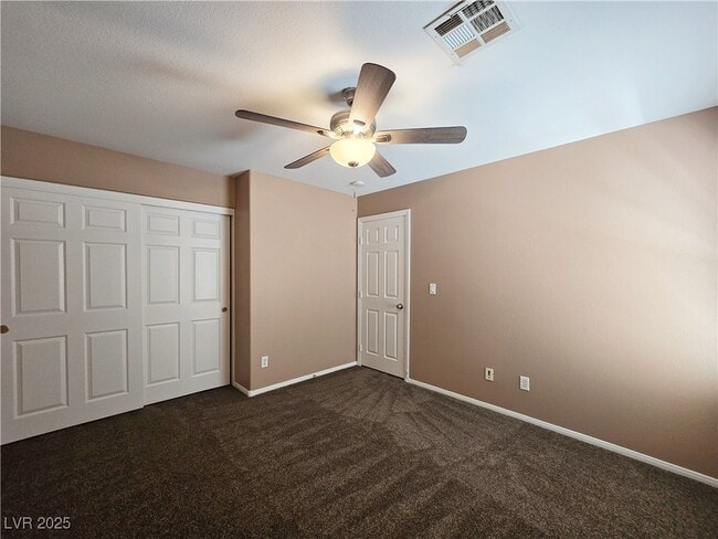 Building Photo - 10865 Wallflower Ave
