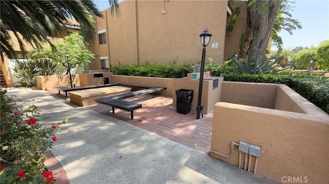 Building Photo - 1101 W MacArthur Blvd