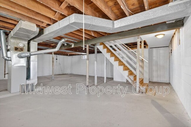 Building Photo - 5978 Laurette Ave