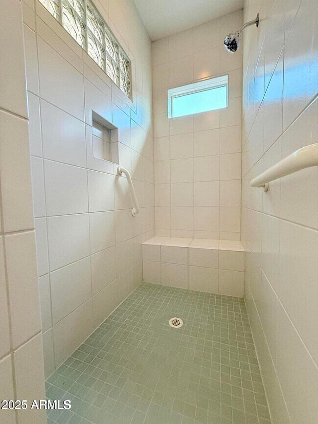 Building Photo - 3780 E Rakestraw Ln