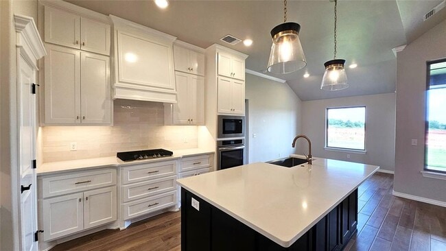 Building Photo - 10401 SW 55th St