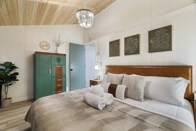 Building Photo - 3145 Ogontz Dr