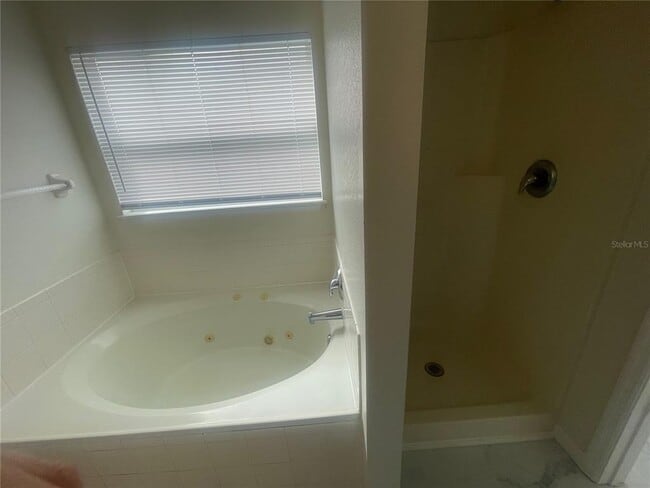 Building Photo - 24 Sawfish Ct