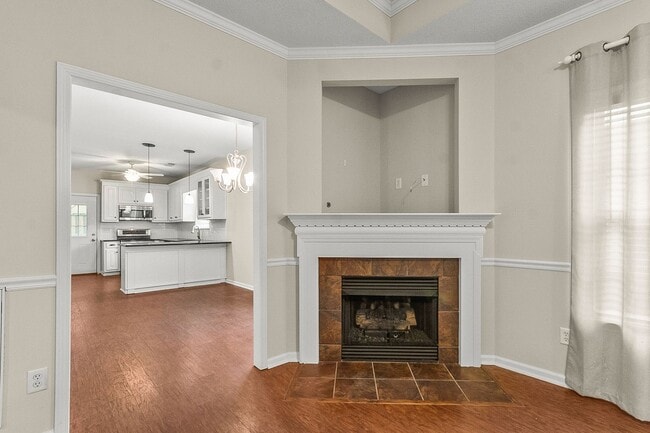 Building Photo - Cozy 3 Bed 2 Bath Available January 2026!