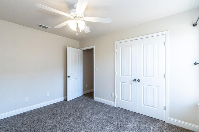 Building Photo - 9706 Ridgely Ave