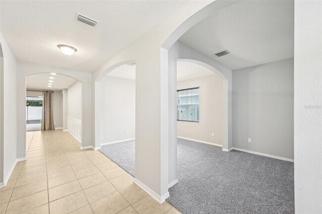 Building Photo - 12612 Avelar Creek Dr