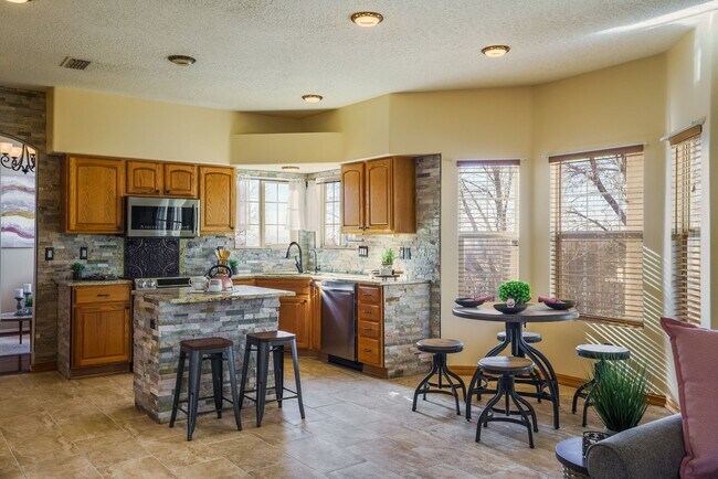 Building Photo - Large single family home on corner lot