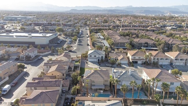 Building Photo - 7898 Spindrift Cove St