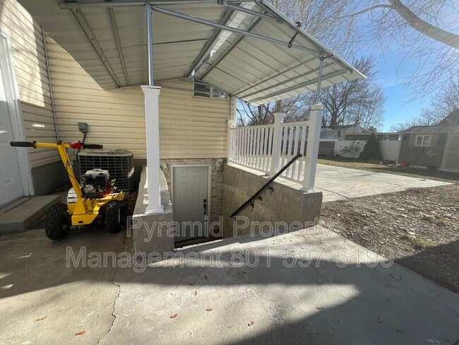 Building Photo - 4111 W 9580 S