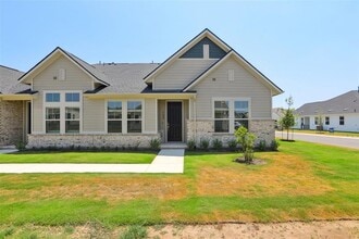 Building Photo - 140 Stewart Dr