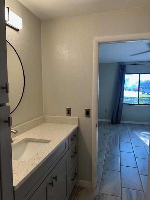 Building Photo - 2683 Sabal Springs Cir